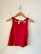 Load image into Gallery viewer, Lulus Athletic Top Size Extra Large
