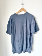 Load image into Gallery viewer, T-shirt Size Extra Large
