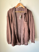 Load image into Gallery viewer, Aerie Long Sleeve Top Size Small
