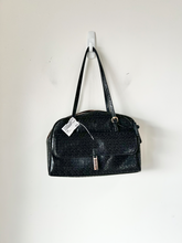 Load image into Gallery viewer, Guess Purse
