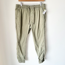 Load image into Gallery viewer, Gap Pants Size Medium
