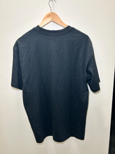 Load image into Gallery viewer, Nike T-shirt Size Medium
