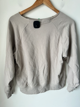 Load image into Gallery viewer, Sweatshirt Size Small
