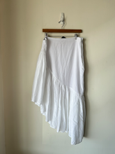 Load image into Gallery viewer, Abercrombie &amp; Fitch Long Skirt Size Large

