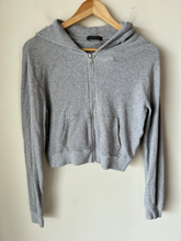 Load image into Gallery viewer, Brandy Melville Sweatshirt Size Small
