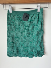 Load image into Gallery viewer, Free People Tank Top Size Medium
