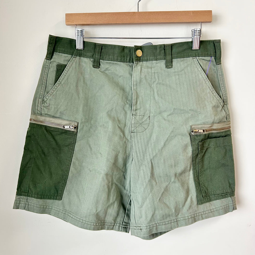 Bdg Shorts Size 33