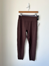 Load image into Gallery viewer, Athletic Pants Size Large
