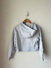 Load image into Gallery viewer, Lululemon Sweatshirt Size Extra Small

