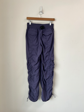 Load image into Gallery viewer, Lululemon Athletic Pants Size Small
