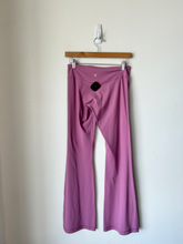 Load image into Gallery viewer, Lululemon Athletic Pants Size 5/6 (28)
