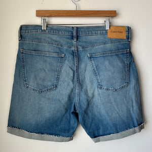 Calvin Klein Shorts Size 18/20
