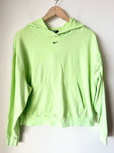 Load image into Gallery viewer, Nike Sweatshirt Size Small
